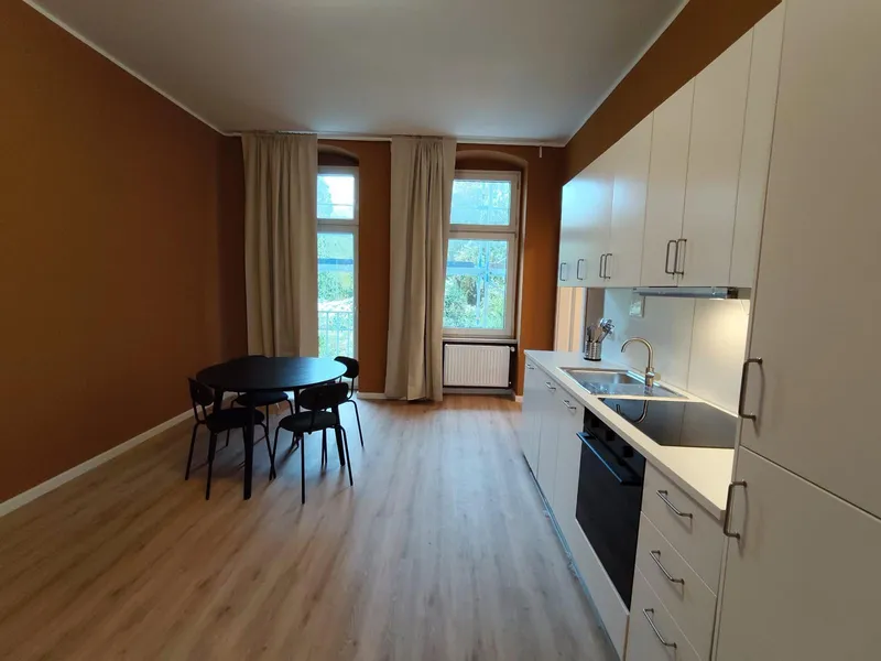 Limited to 18 months - Renovated flat in Neukölln — photo 1
